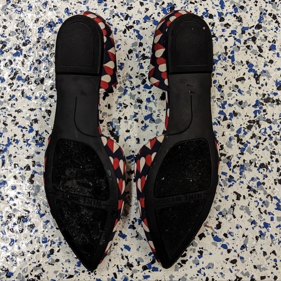 Nine West D'Orsay Flat w Heart Print | size 6.5 - Picture 3 of 3